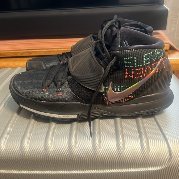 Kyrie 6, Shot Clock, Size 13. LIKE NEW! - Picture 3 of 5